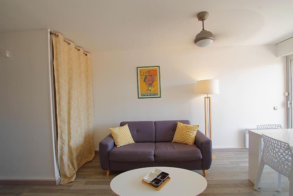 Appartement Calme Et Moderne Avec Vue Mer 74 Canet-en-Roussillon Bagian luar foto