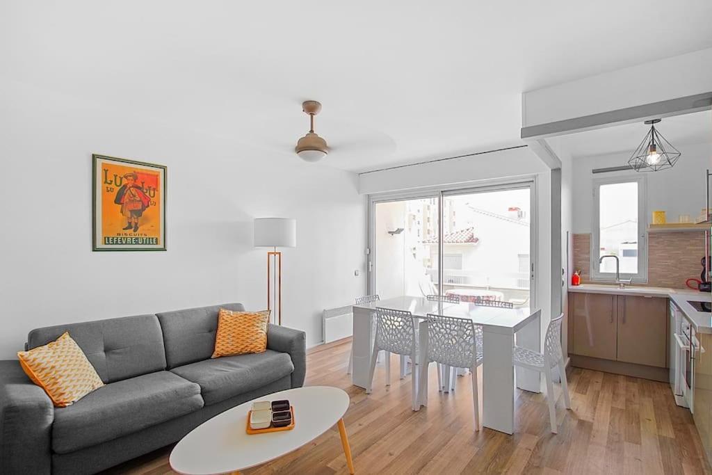 Appartement Calme Et Moderne Avec Vue Mer 74 Canet-en-Roussillon Bagian luar foto